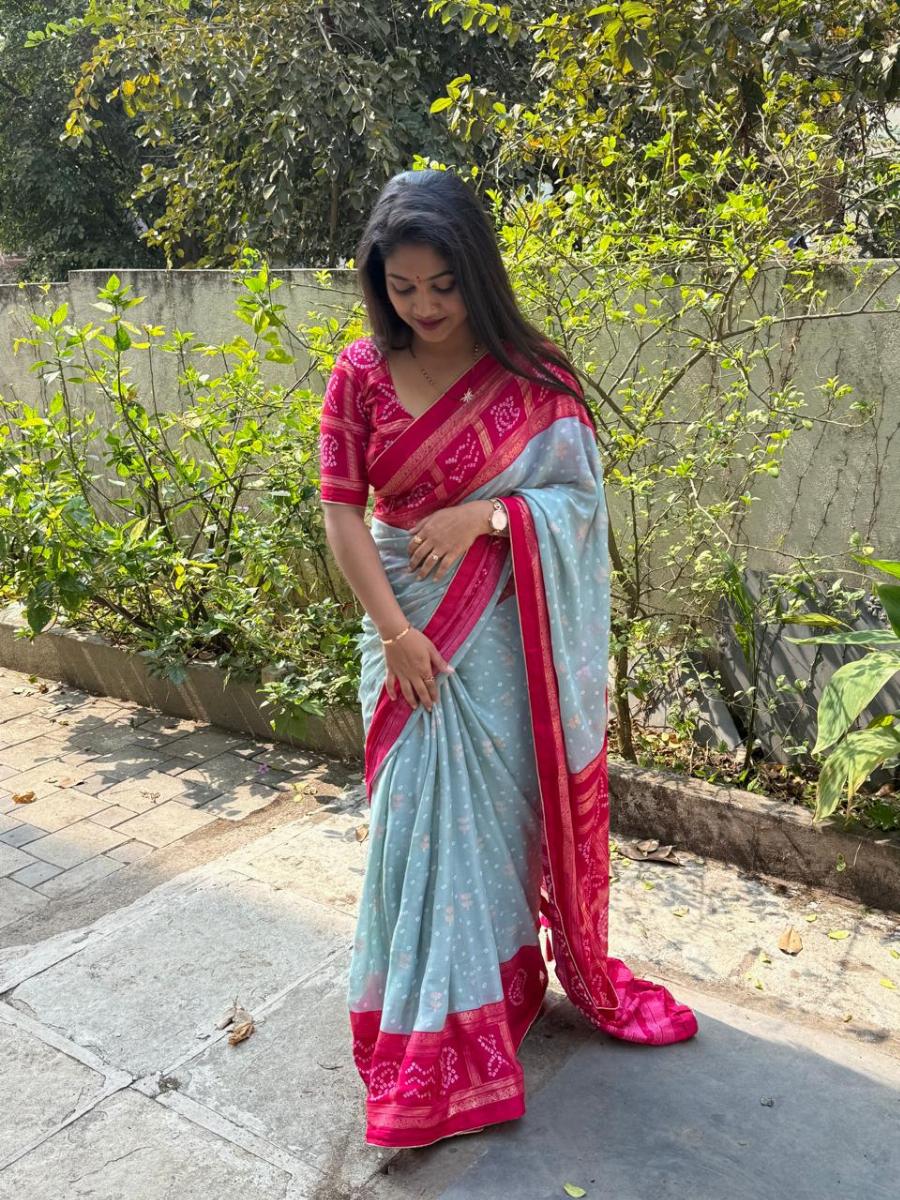 Bandhani Moss Farbic Saree - Pista & Pink Colour