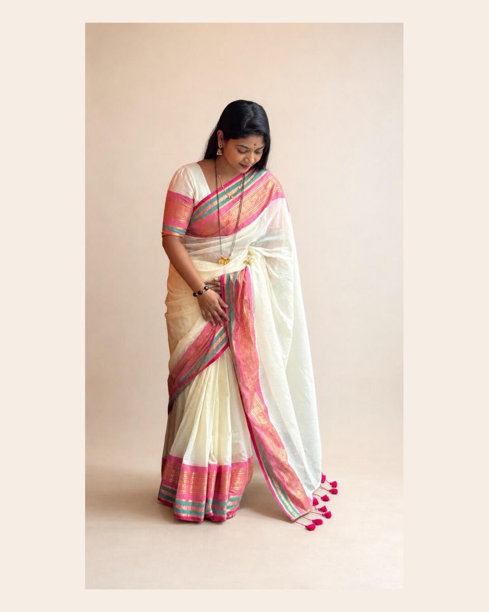 Mull Cotton Off white and Pink Saree